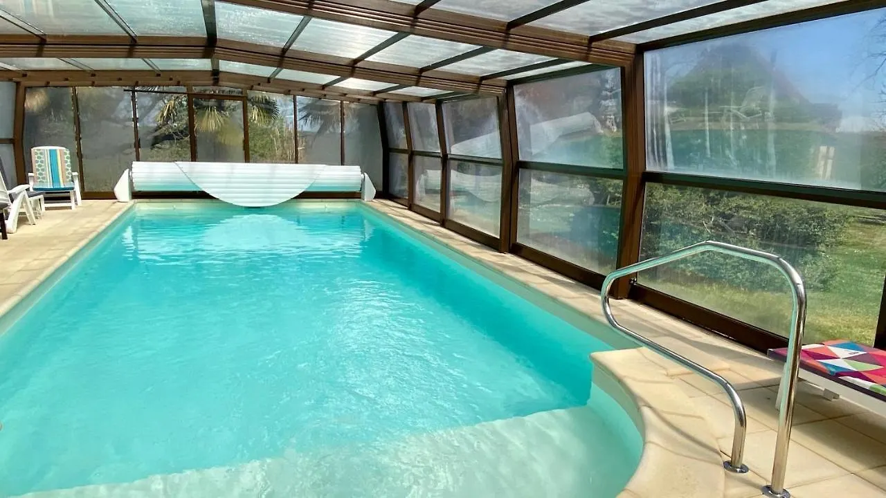 Holiday home Maison De Charme Piscine Couverte Chauffee Mayrinhac-Lentour France