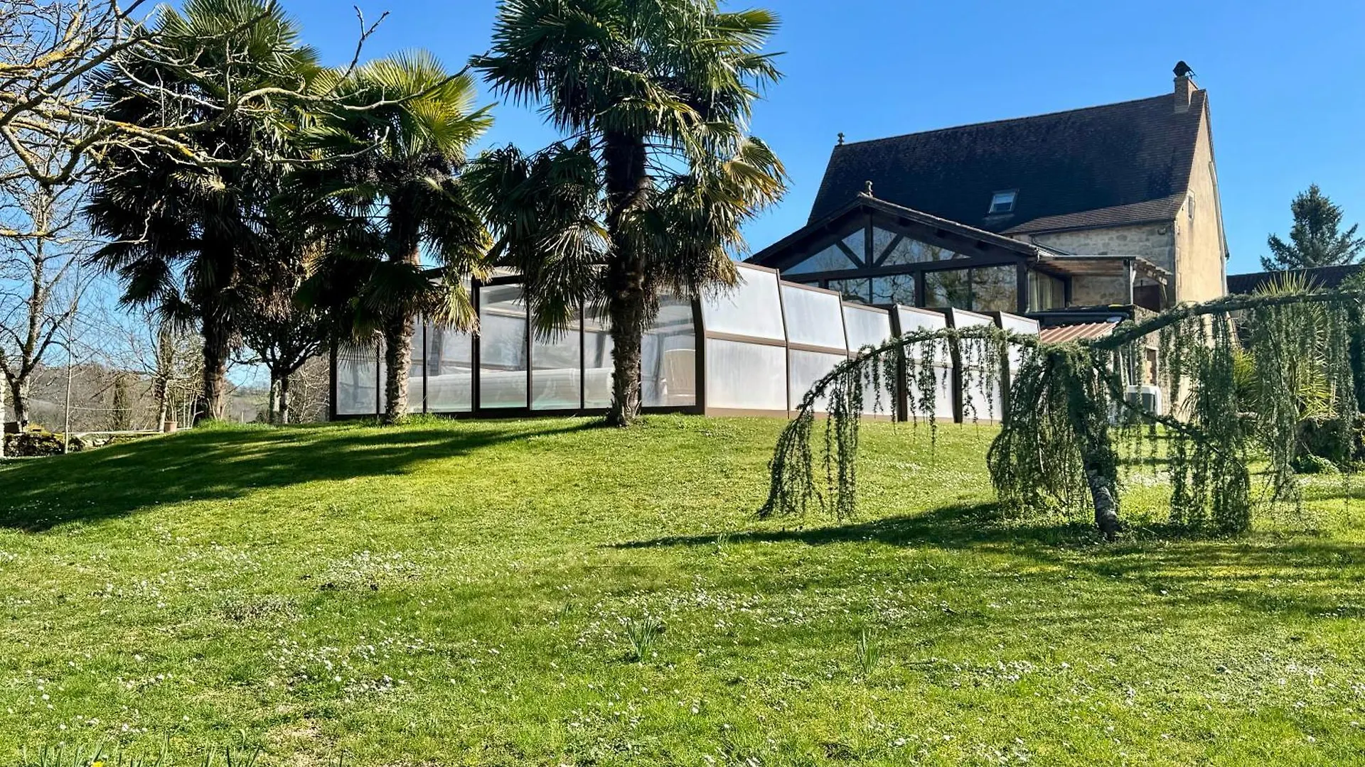 Holiday home Maison De Charme Piscine Couverte Chauffee Mayrinhac-Lentour France